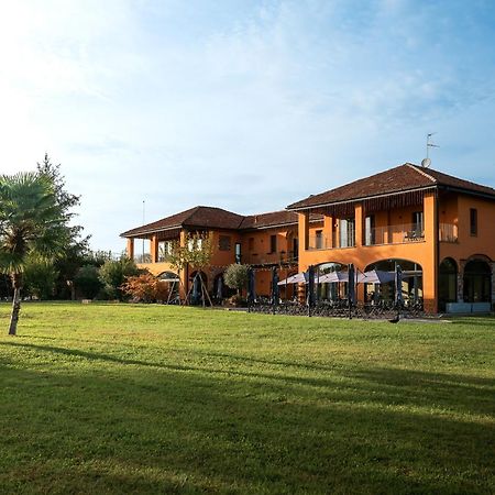 Equirelais Hotel Lomnago Exterior photo