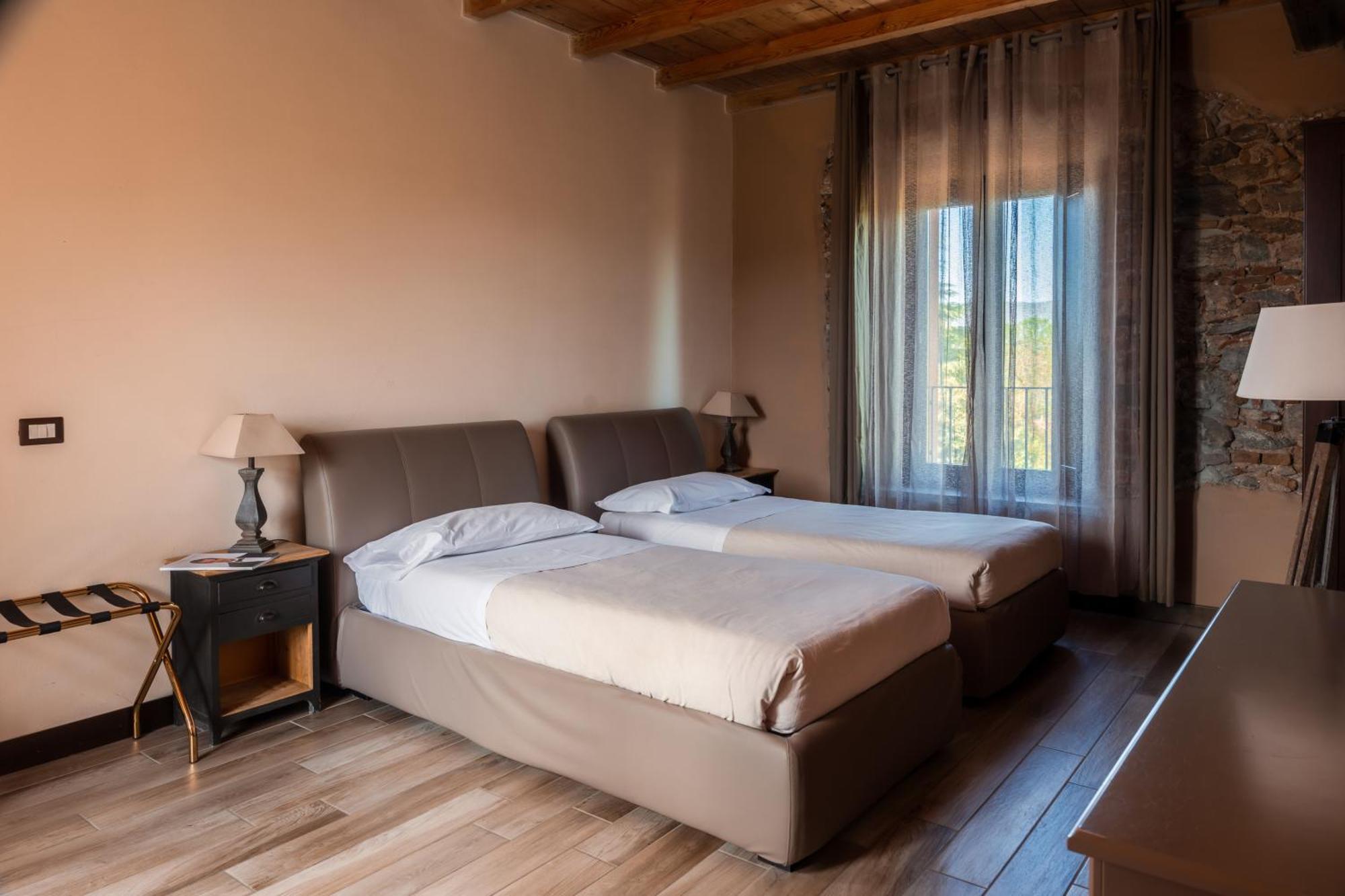 Equirelais Hotel Lomnago Exterior photo